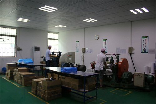 專家揭示，硅膠煉膠過(guò)程不會(huì)產(chǎn)生和釋放有毒氣體