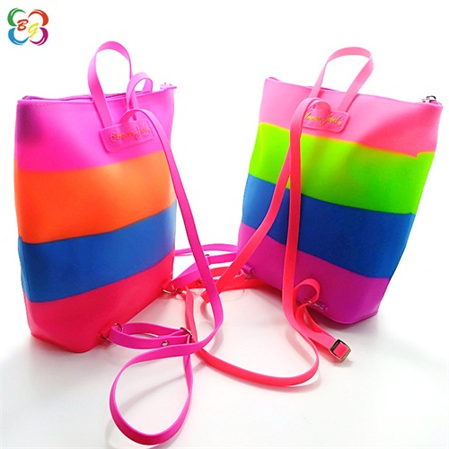 別說我沒告訴你，硅膠包在這里不僅物美實惠，而且質(zhì)量也更好